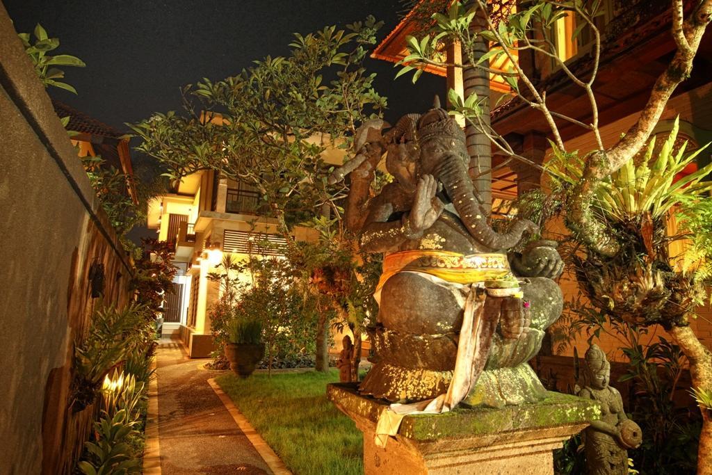 Nyoman Karsa Bungalow ウブド エクステリア 写真